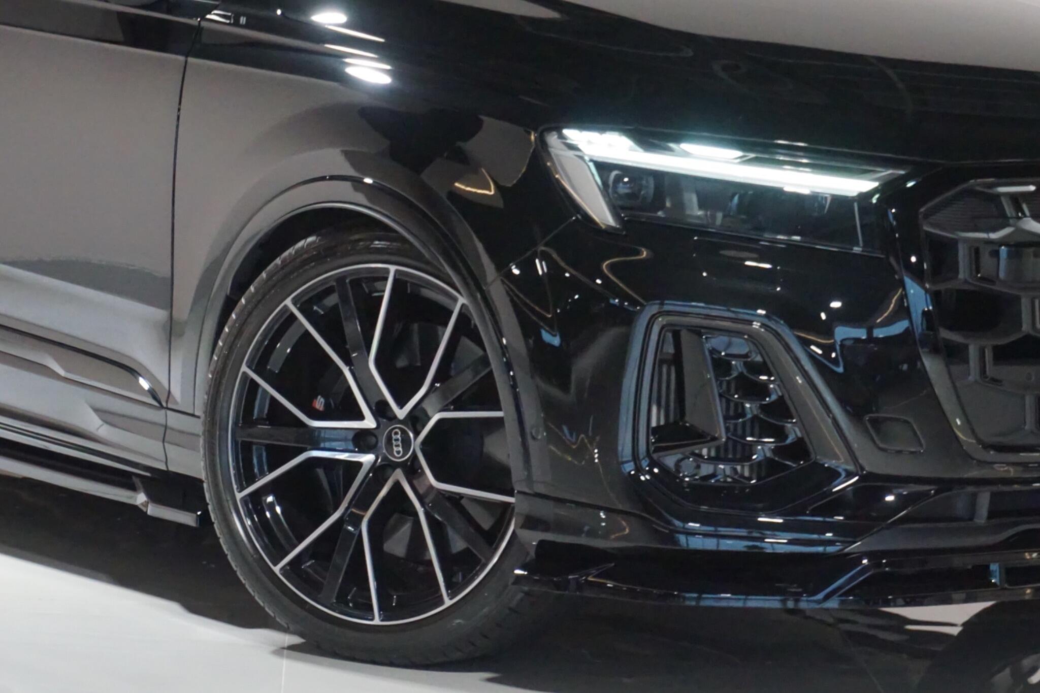 Audi SQ7 4.0 TFSI V8 Black Edition SUV 5dr Petrol Tiptronic quattro Euro 6 (s/s) (507 ps)